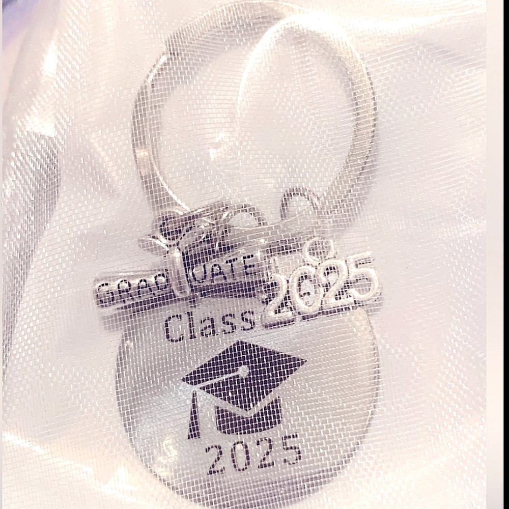 Hand Crafted Class of 2025 or 2026 Silver Graduation Keychain NEW NWT - Picture 14 of 14